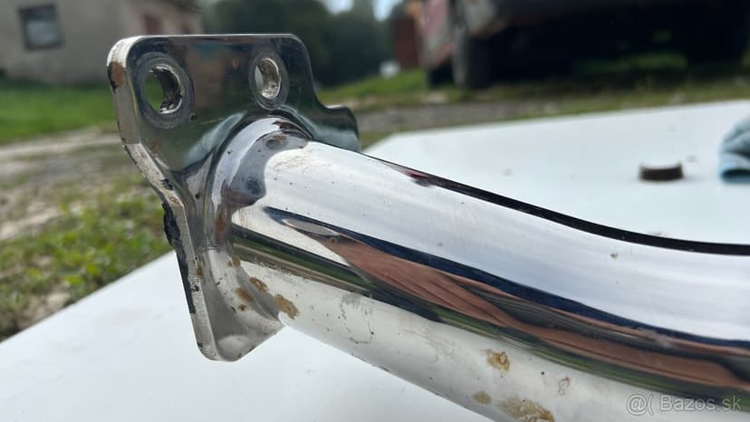 Land Rover Defender Predny Naraznik