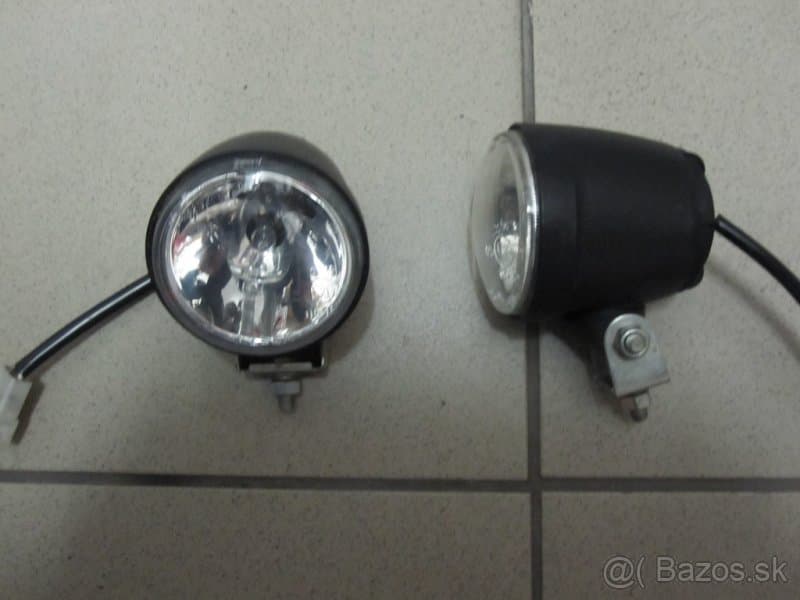 Motocyklove Svetla a  Univerzalne Lampy