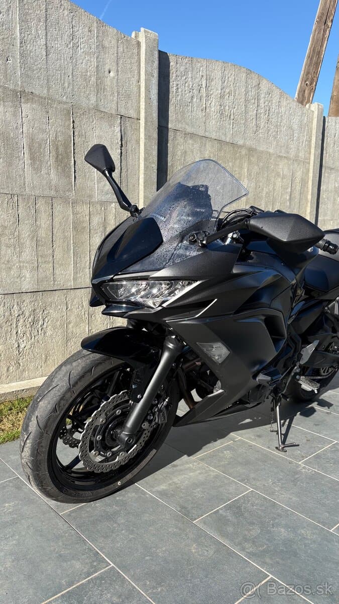 Predám Kawasaki Ninja 650 2023