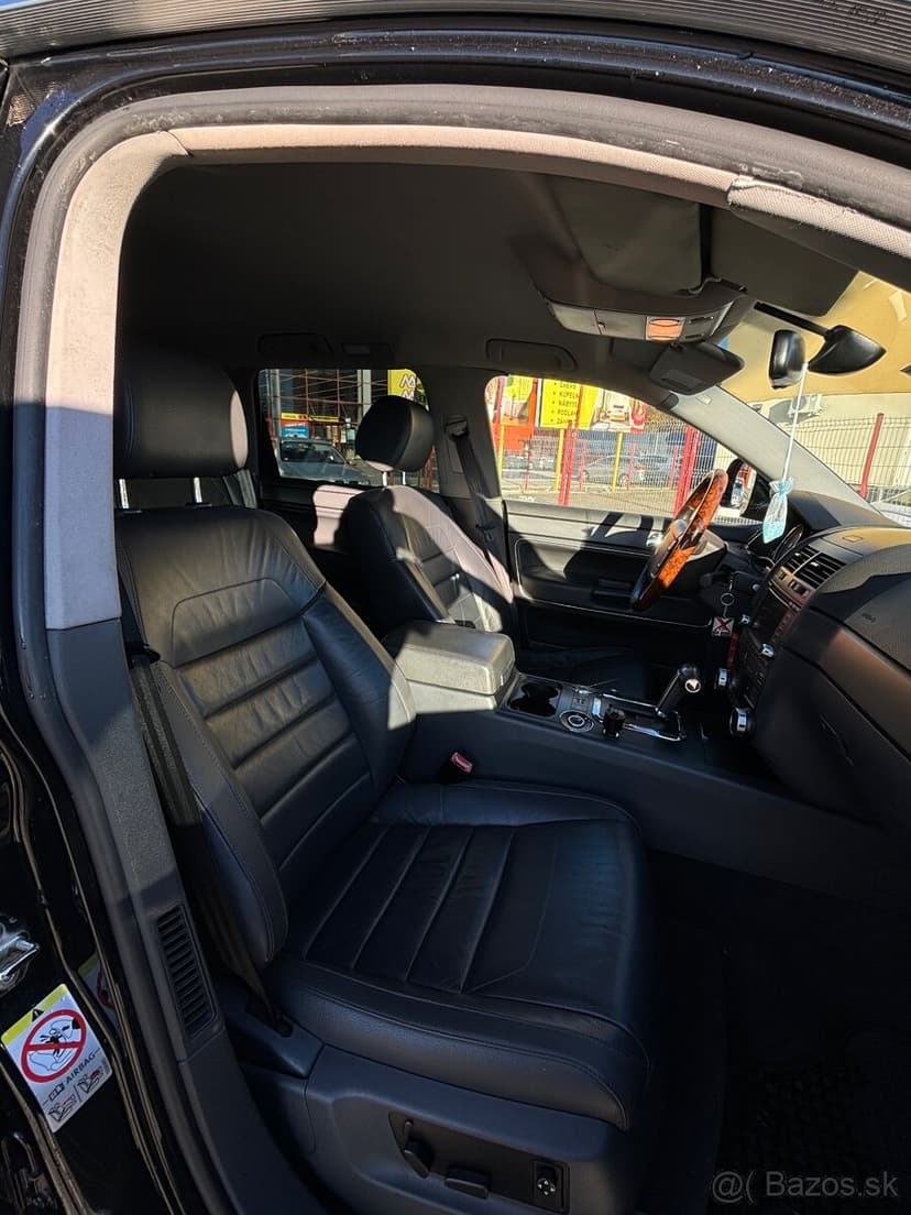 Predam vw touareg 3.0tdi
