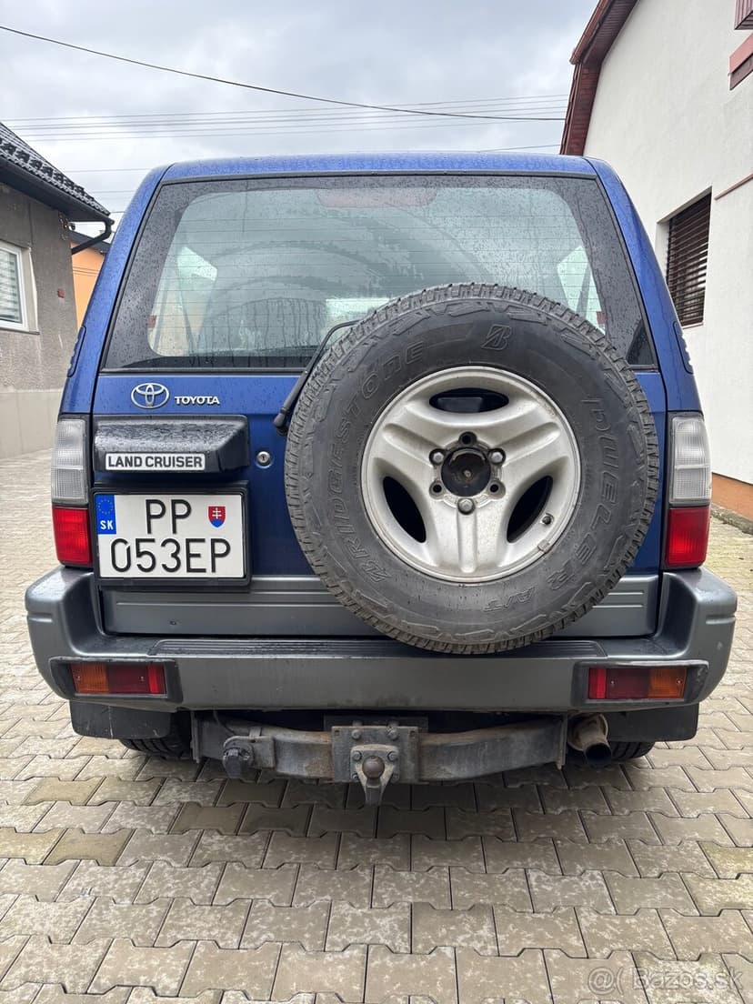 Toyaota Land Cruiser