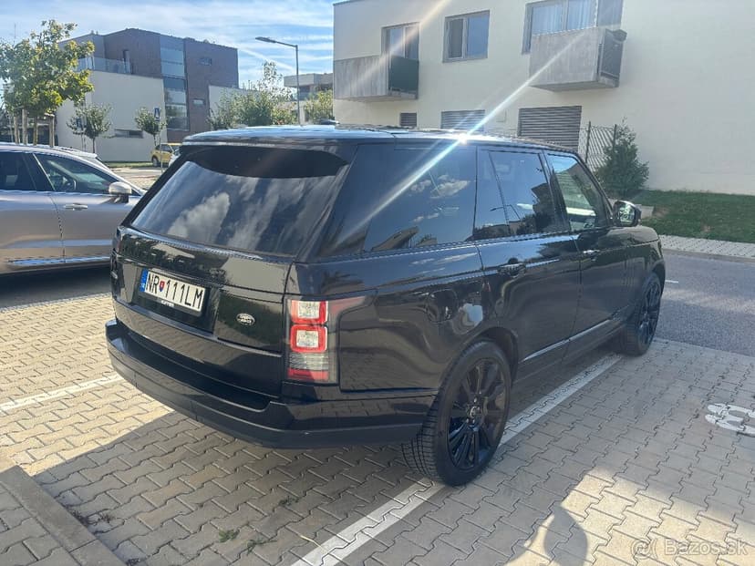 Land Rover Range Rover 4.4L SDV8 Vogue