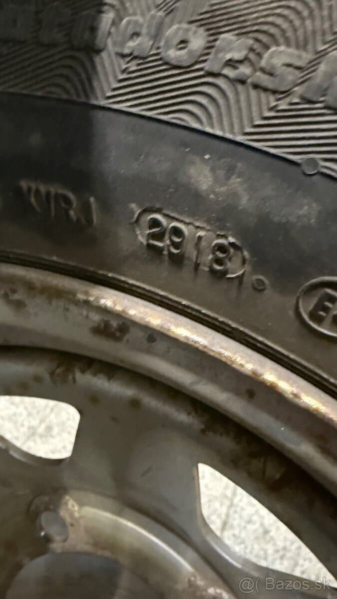 Predám rozširovacie kolesá Suzuki Jimny - 205/70 R15