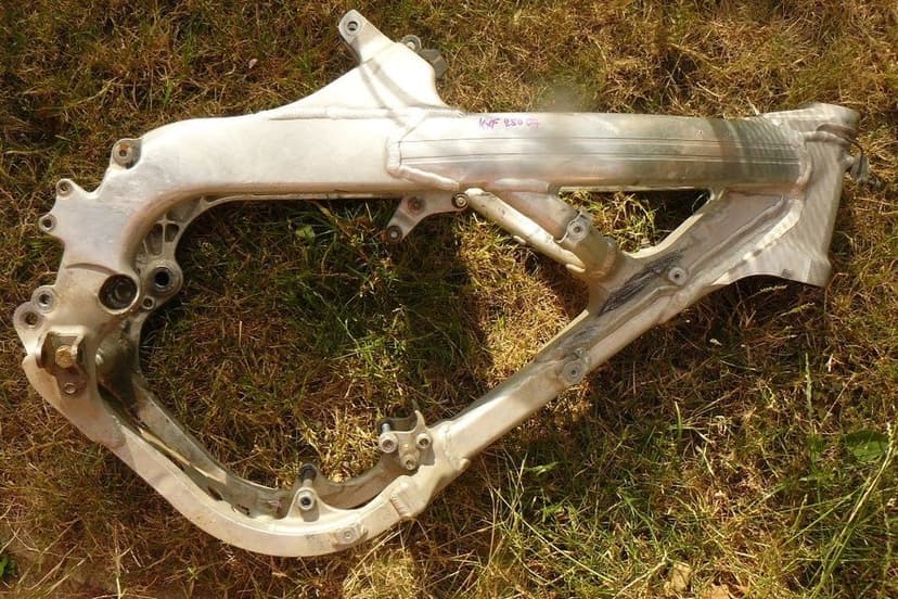 KAWASAKI KXF 250 rok 2007 dily