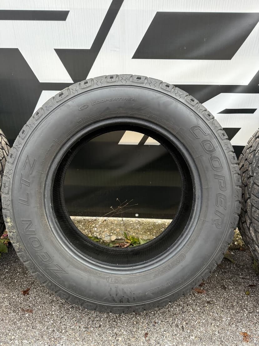 COOPER ZEON LTZ 275/65 r20