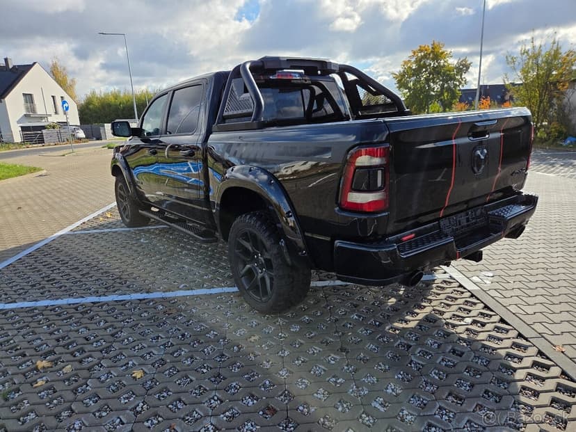 DODGE RAM CREW CAB 5.7 HEMI 4X4 PANORAMA HARMAN