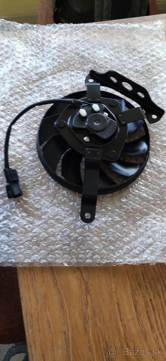 Honda CBR 600 F ventilátor chladiča