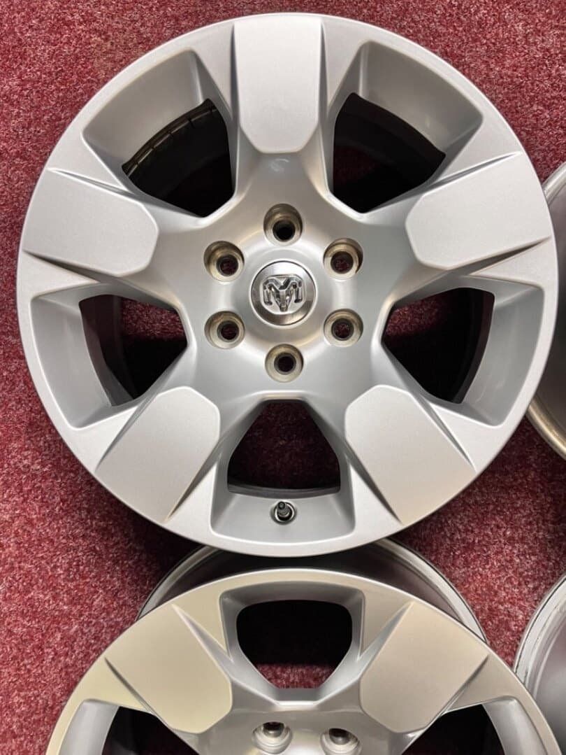 6x139.7 R18 Orig. Alu disky Dodge RAM 5.Generace TOP