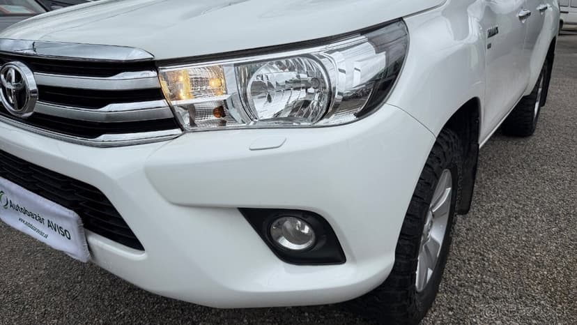 Toyota Hilux DC 2.4 I D-4D Live 4x4