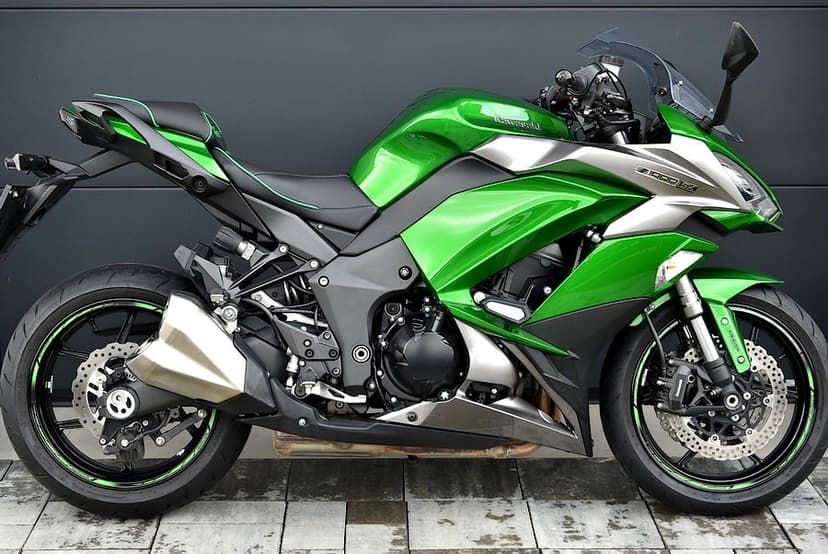 Kawasaki Z1000 SX r.2018 - 14.tis km - kupena SK