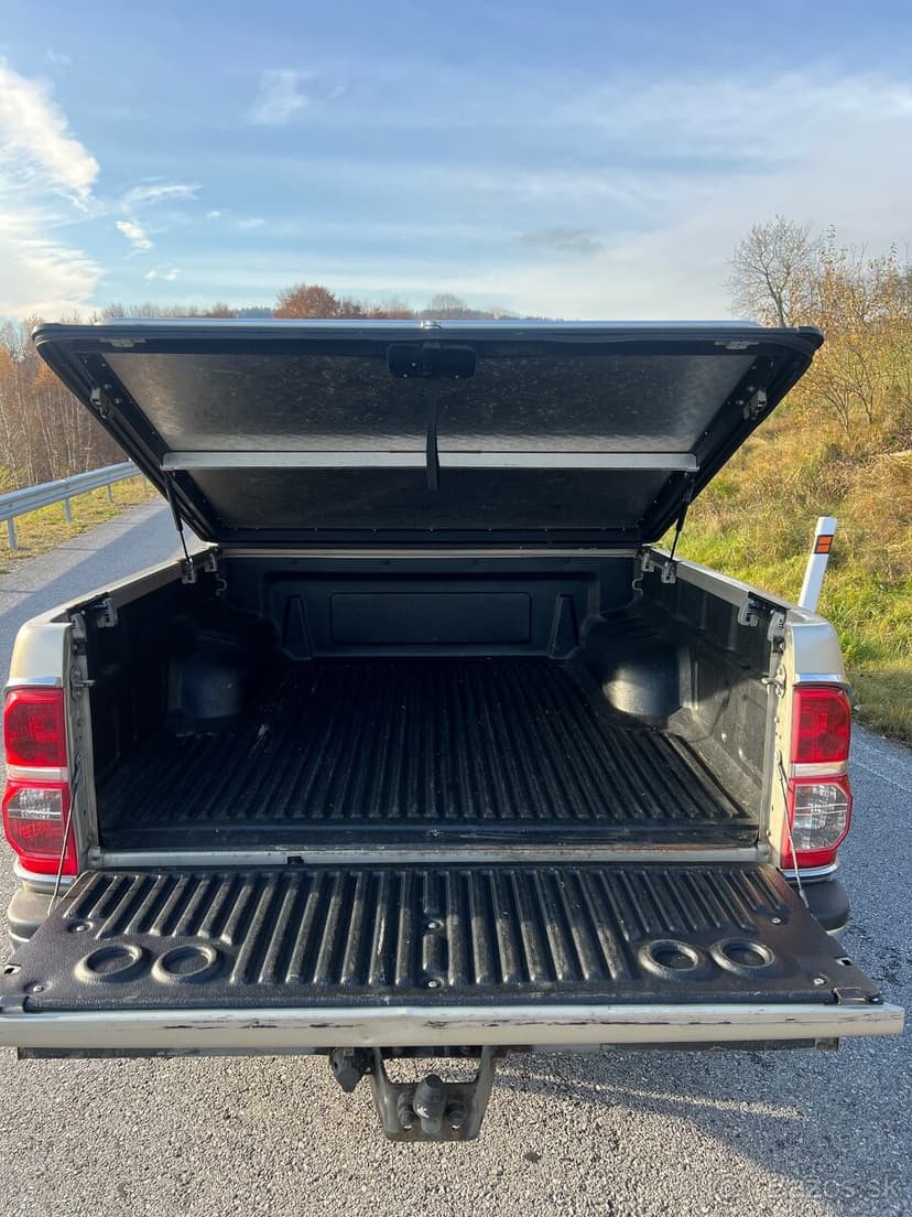 Toyota Hilux 2.5 D-4D 4×4 165 000km