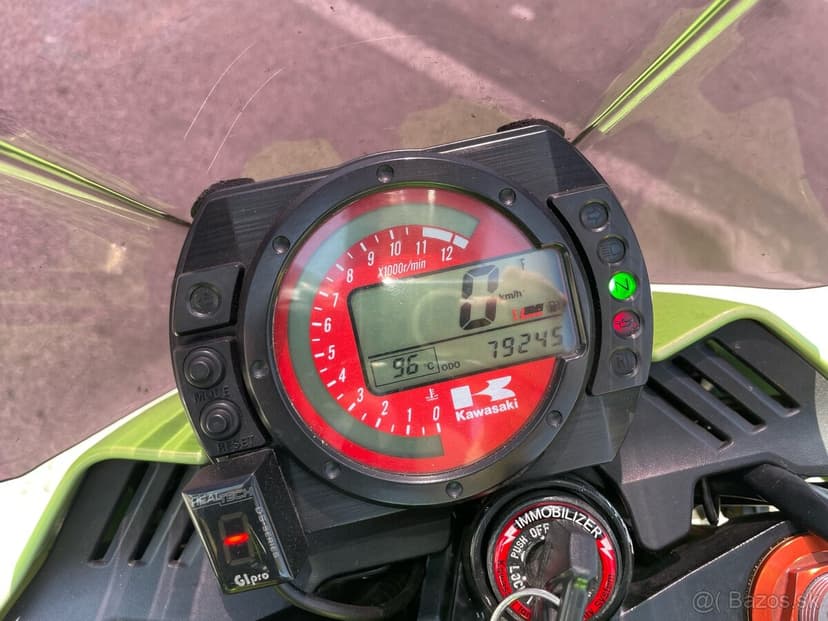 Kawasaki Z1000 2005