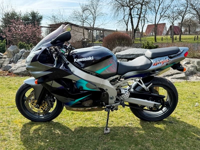 Kawasaki ZX-9R Ninja, pôvodné plasty aj polepy