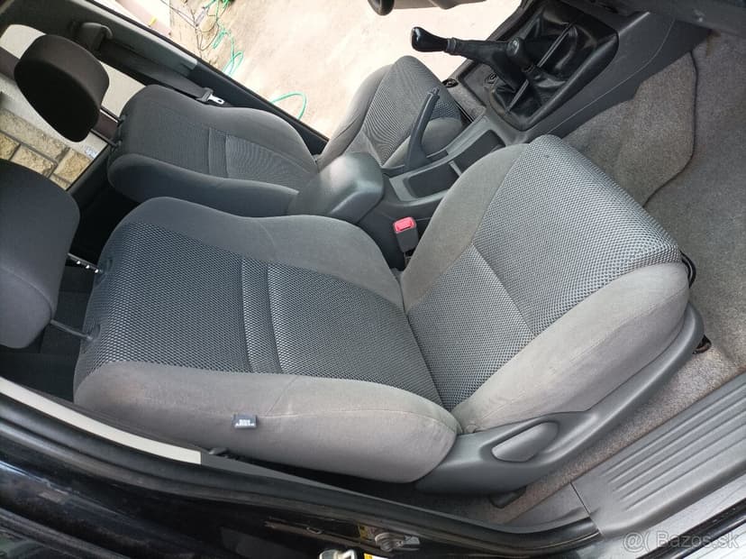 toyota Hilux 3.0  4x4 manuál