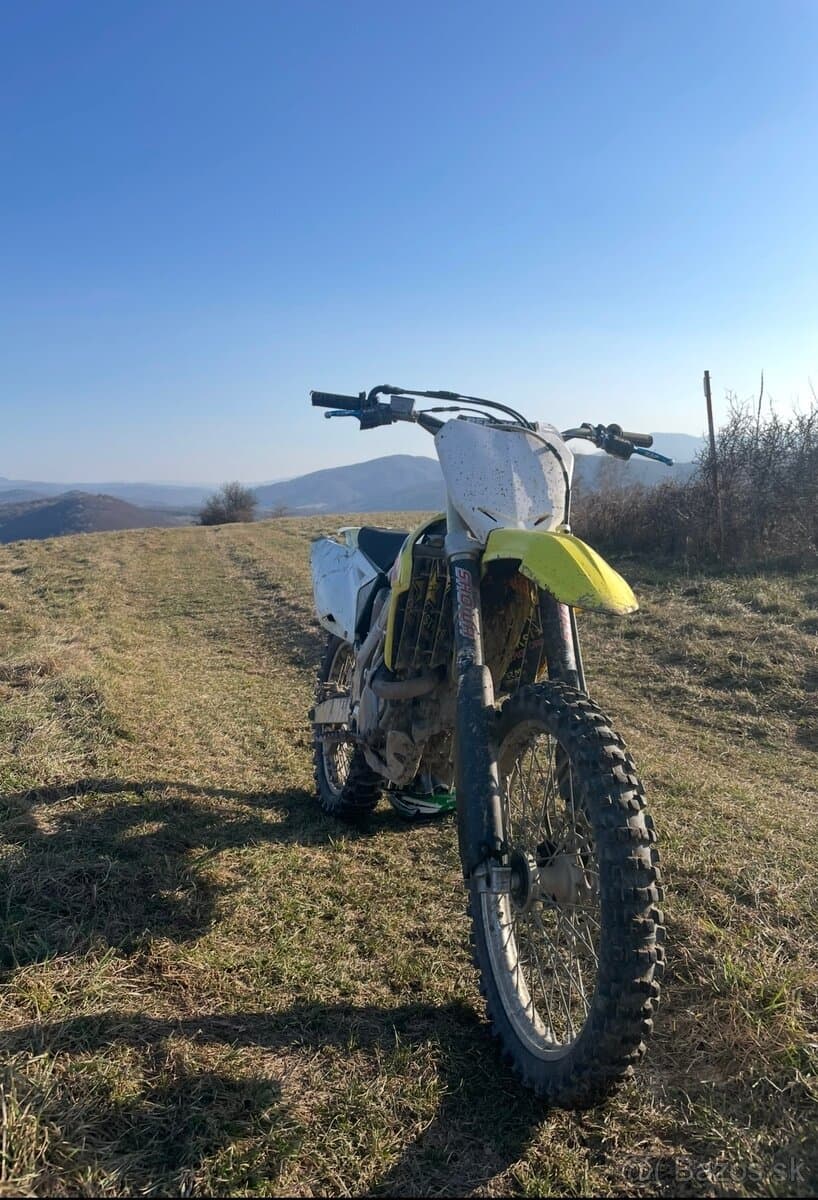 Suzuki Rmz450