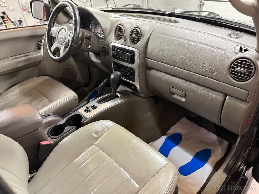 JEEP CHEROKEE 3.7 V6 LIMITED