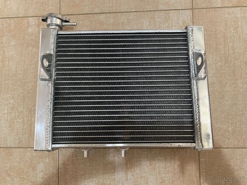 CELOHLINÍKOVÝ CHLADIČ CAN-AM OUTLANDER 500/650/800 2007-2014