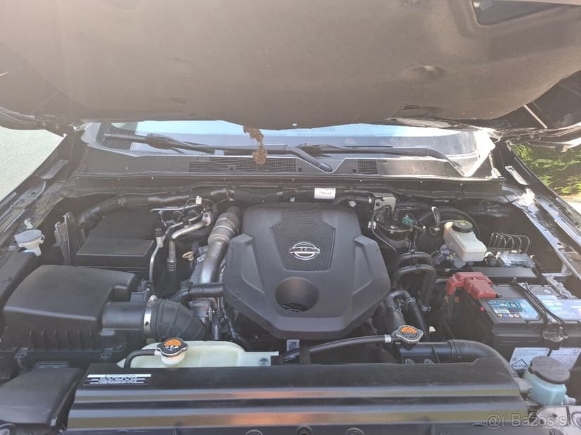 Nissan np 300 navara automat