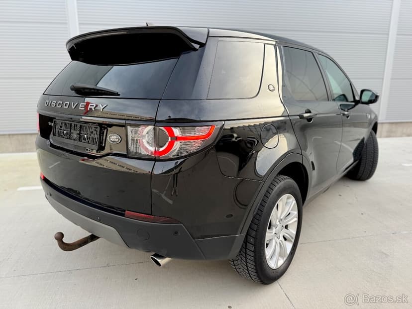 Land Rover Discovery Sport 4x4 2.0L eD4 7-miest manuál