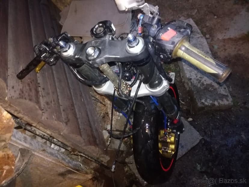 Honda cbr 900rr fireblade