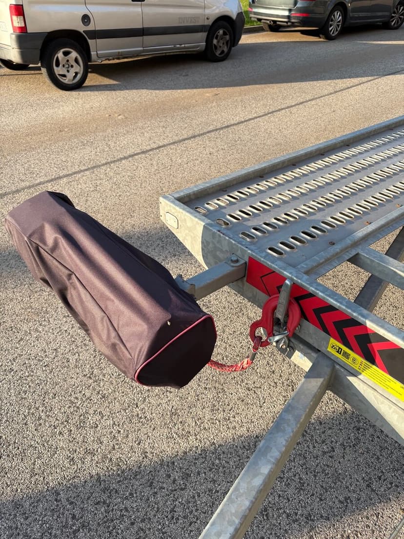 Autoprepravník 3,5T sklopný