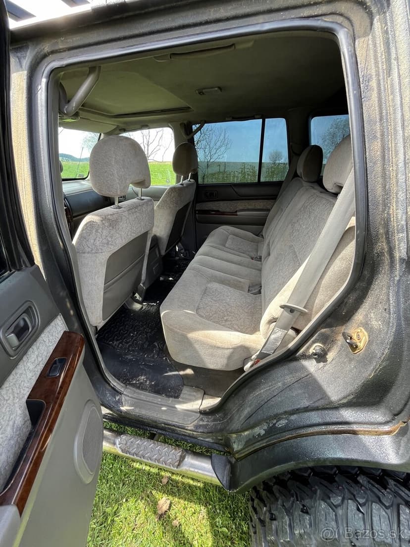 Nissan Patrol GR Y61 1999