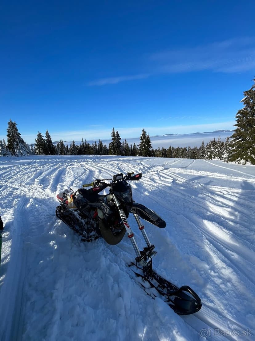 Snežný pas.   Ktm , husqvarna , gas gas