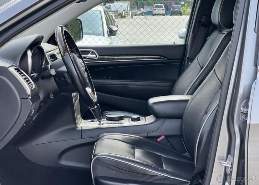 Jeep Grand Cherokee 3.0CRD OVERLAND KŮŽE KAMERA nafta