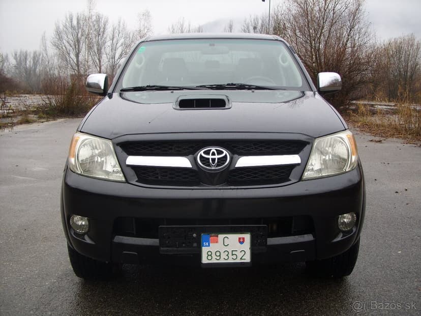 Toyota Hilux 2,5 D-4D 4x4 Zadná Uzávierka