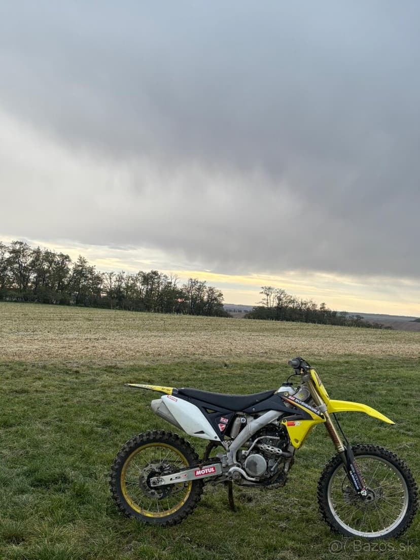 Suzuki RM-Z 250 2015