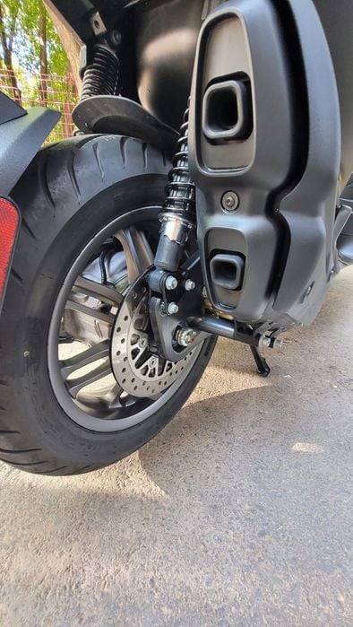 PIAGGIO Beverly 400s