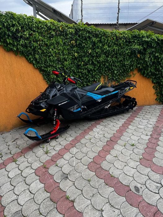 Ski-doo summit  SP 146 2019 167cp