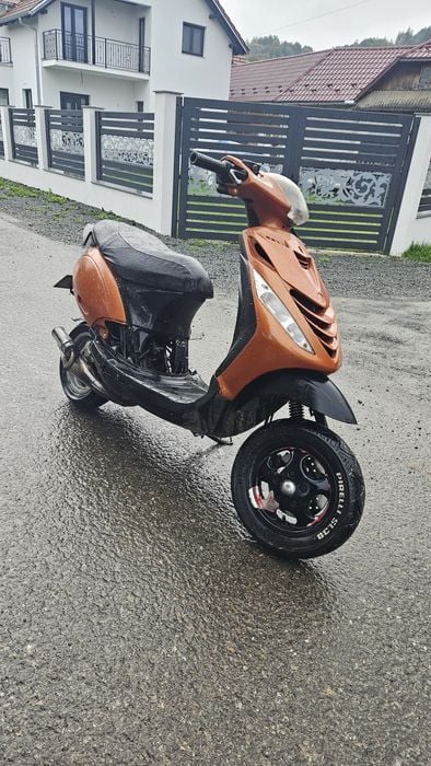 Vând Scuter piaggio zip sp2
