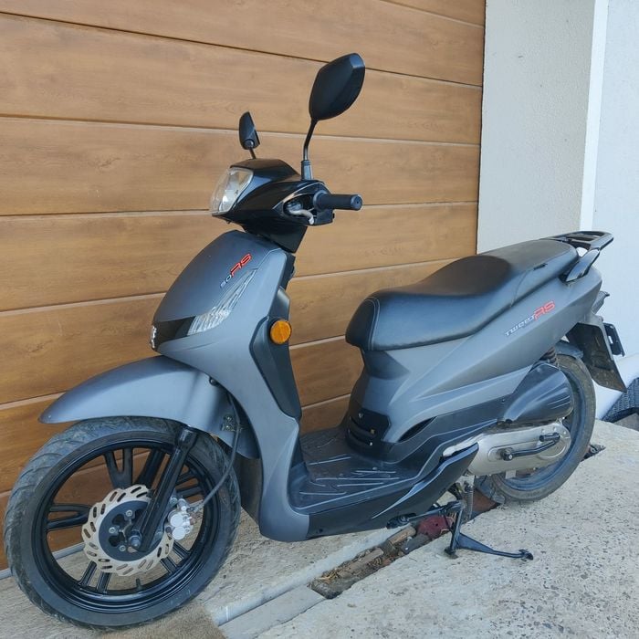 Scuter Peugeot Tweet RS 50 4T