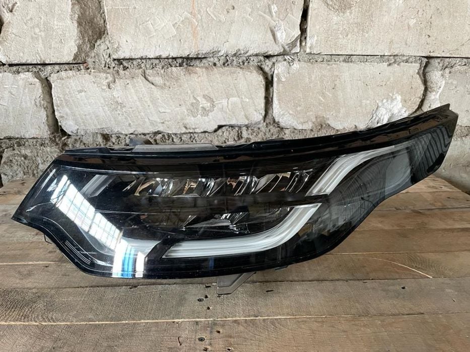 Far Stanga Land Rover Discovery 5 Clema Rupta