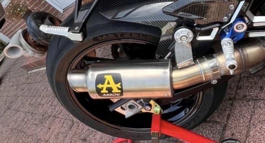Toba moto Bmw S1000rr omologata caNoua 2019-2025. Arrow Gp2 titan pur