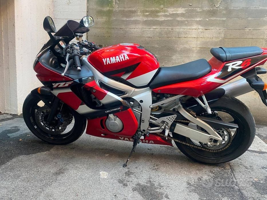 Vand piese Yamaha R6 carburatie 99-2002