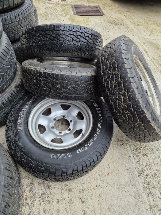 205 80 R16 Bf Goodrich Toyota Hilux