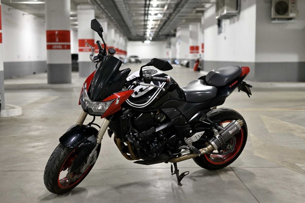 Vând Kawasaki Z1000 (2007) – 125 CP – Evacuare MIVV Carbon