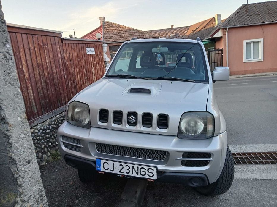 Suzuki Jimny, motorina, 4x4 cu reductor, suspensii Old Man EMU