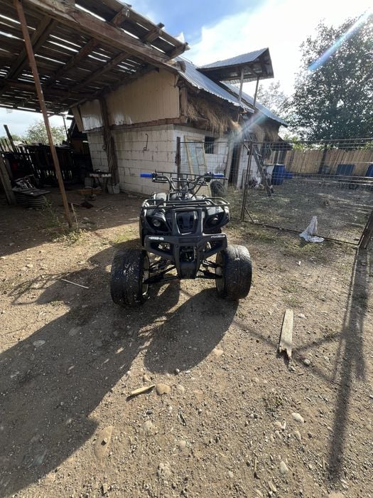 Vând atv urgent !!