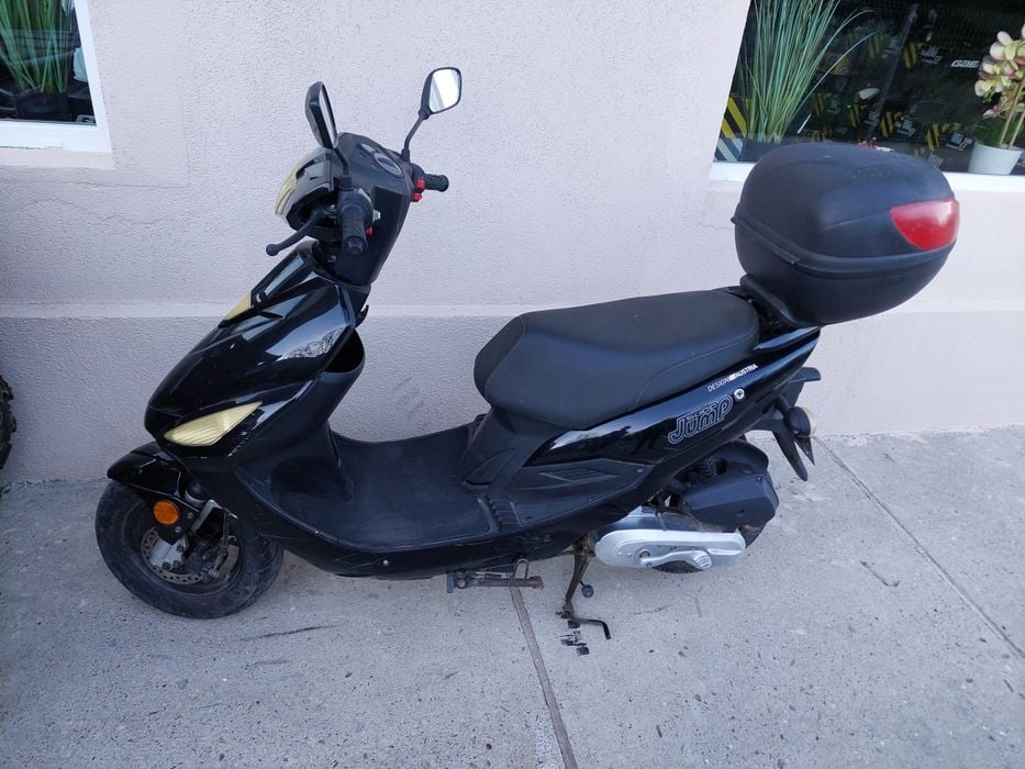 Scuter inscris pe primarie