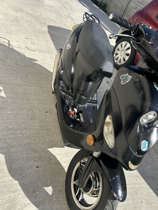 Vand scuter functional 4t