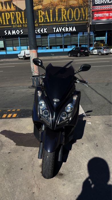 Scuter Kymco Downtown 300 ABS
