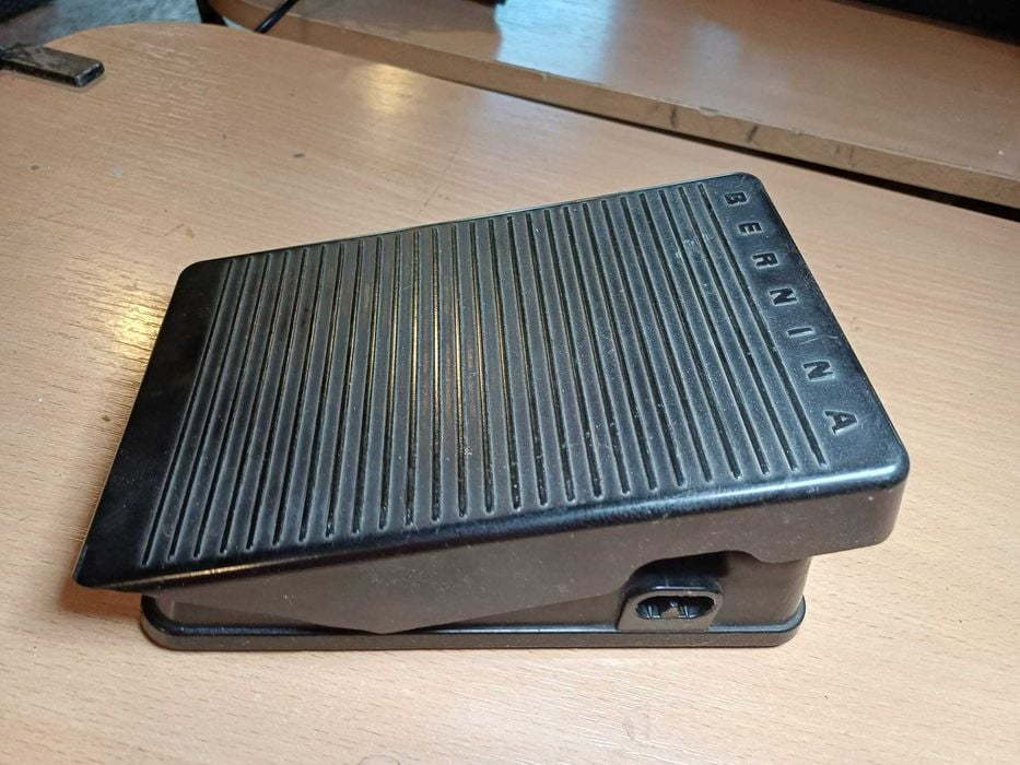 Pedala masina de cusut originala BERNINA  HUSQVARNA YDK