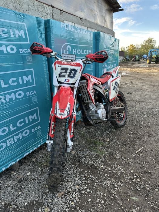 Vând crosss honda cu motor de 250cc tmmp