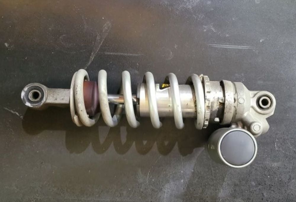 Amortizor spate Yamaha R1 04-06