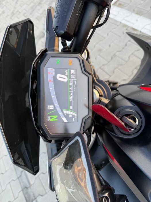 Kawasaki z650 2023  ABS 5700km
