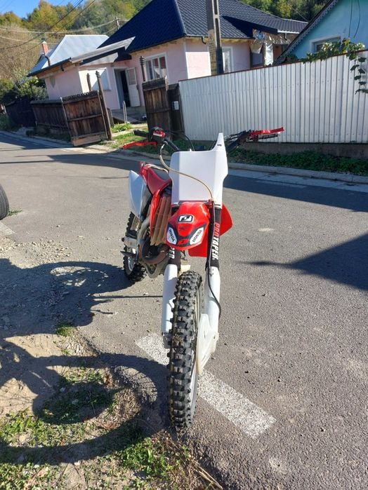 De vanzare cross honda crf 250R