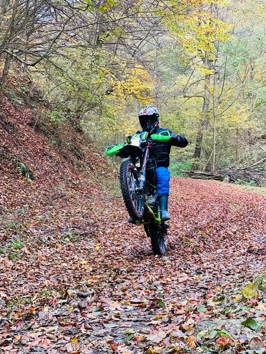 Cross Falcon KX13 achiziționat nou acum 2 luni GARANȚIE 2 ANI